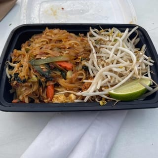 Spicy Pad Thai Sidewalk