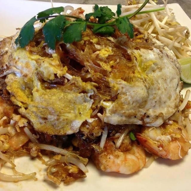 Spicy Glass Noodles Pad Thai.