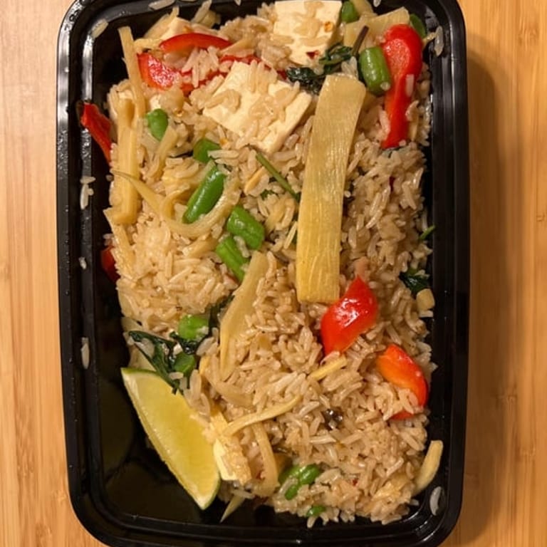 Delicious Green Curry Experience