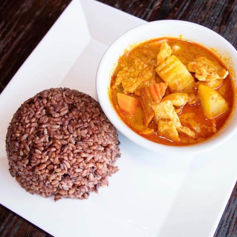 Delicious Yellow Curry Experience